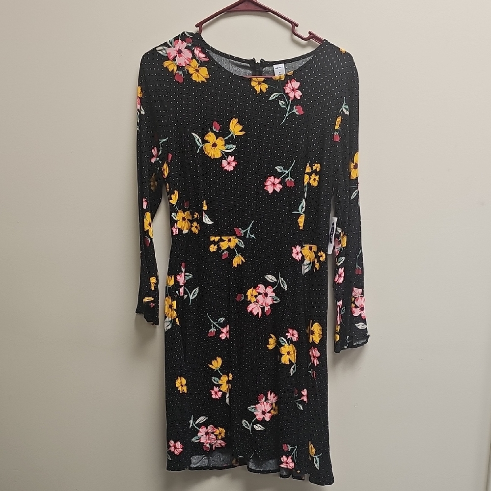 Old Navy Black Floral Long Sleeve Dress
